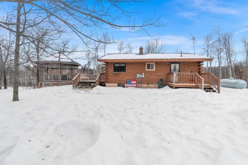 הינקלי Cozy Cabin With Hottub At Cloverdale Cabins מראה חיצוני תמונה